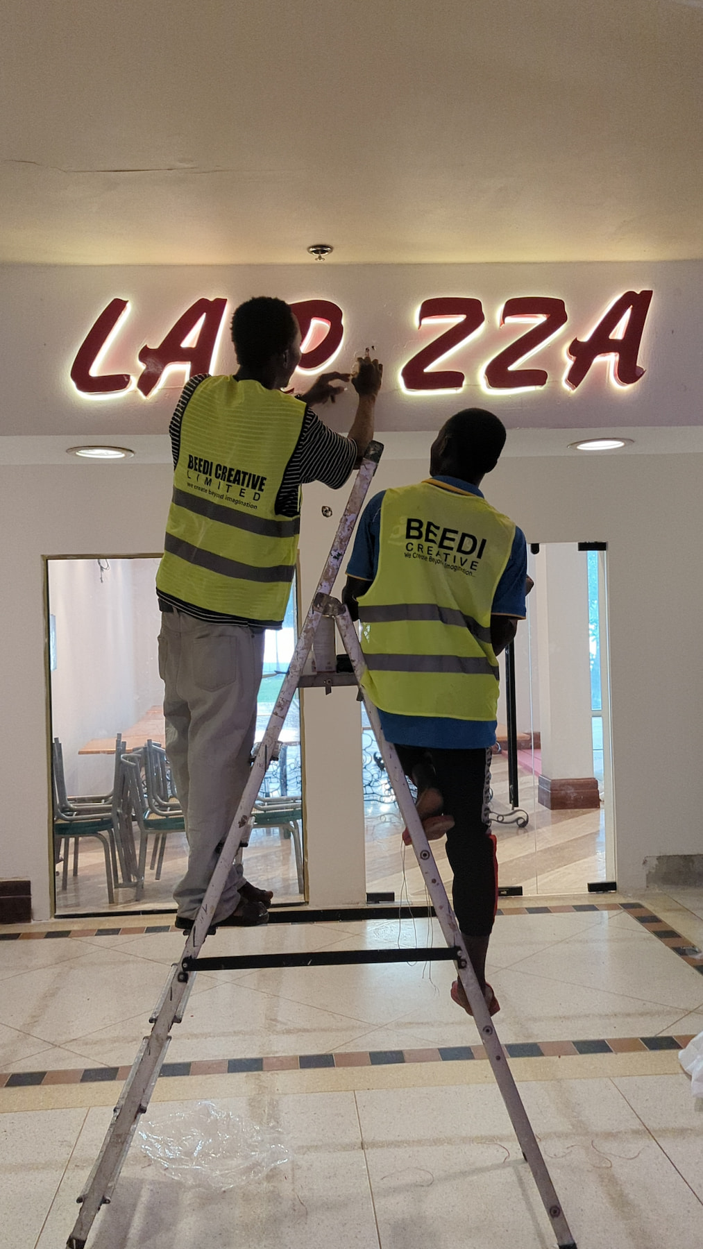 Image gallery marquee